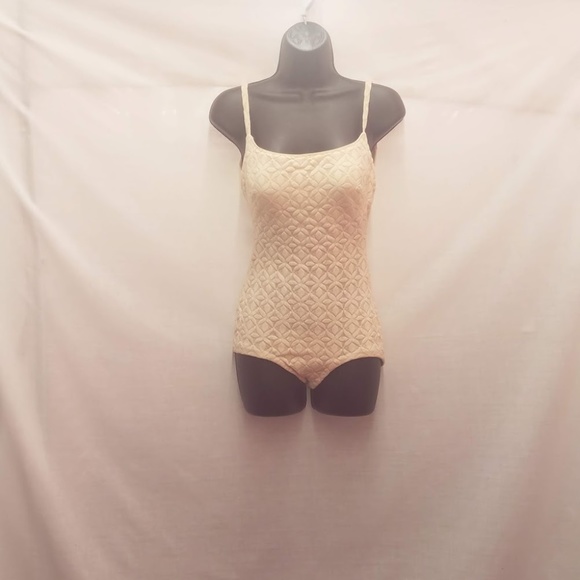 Cole of California Other - Cole of California One Piece Cream Swimsuit SZ LG
